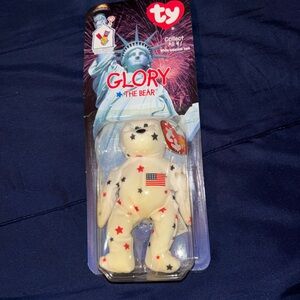 Glory Beanie Baby
Manufactured in 1999
Baby’s birthday is 1997